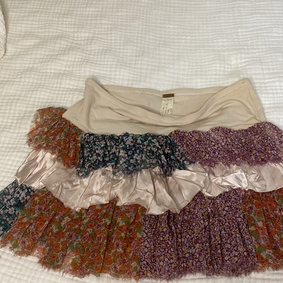 Free People x-small ruffle layered skirt - Picture 3 of 3